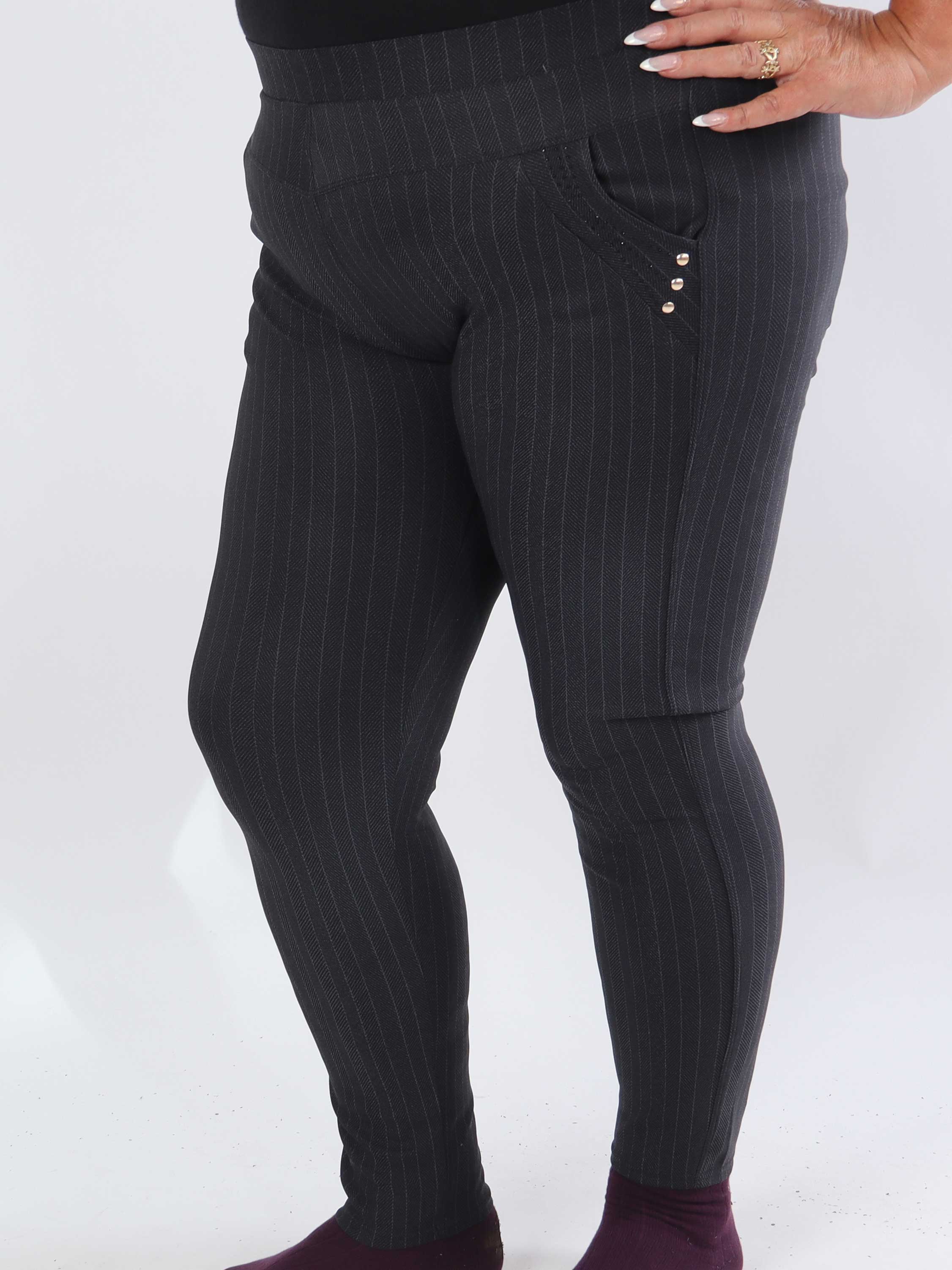 Madeline - Mørkegrå leggings i bukselook med små sorte similisten